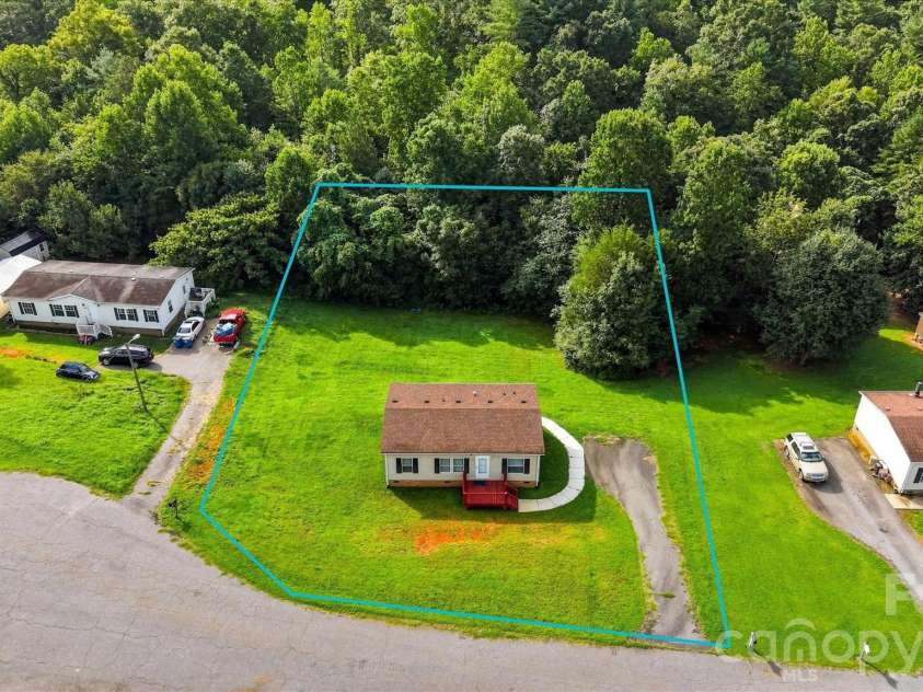 8660 Hollywood Drive, Connelly Springs, NC 28612.  MLS# CAR4415157, YatesRealty ID 44771. 
