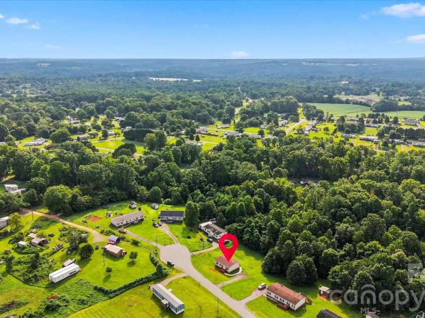 8660 Hollywood Drive, Connelly Springs, NC 28612.  MLS# CAR4415157, YatesRealty ID 44771. 