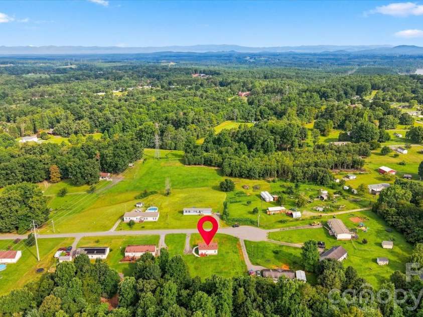 8660 Hollywood Drive, Connelly Springs, NC 28612.  MLS# CAR4415157, YatesRealty ID 44771. 