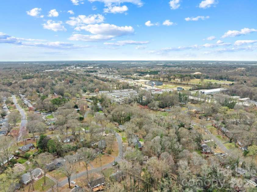 6240 Candlewood Drive, Charlotte, NC 28210.  MLS# CAR4414036, YatesRealty ID 44772. 