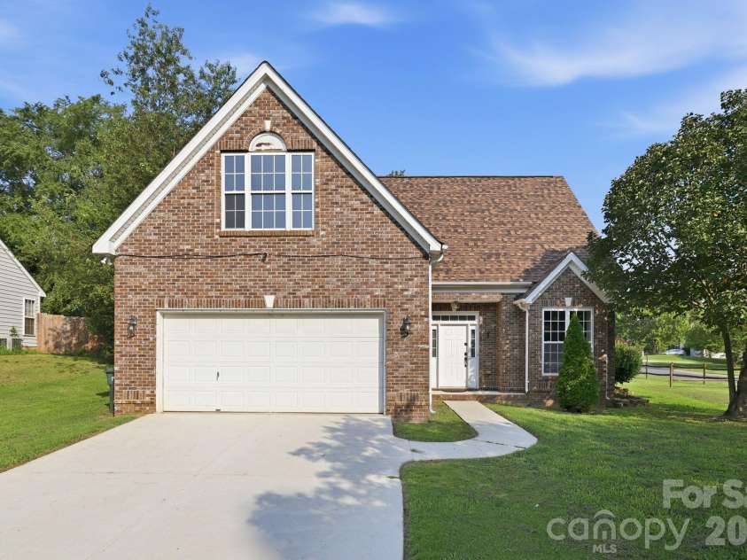 1000 Barbee Farm Drive, Monroe, NC 28110.  MLS# CAR4414823, YatesRealty ID 44773. 