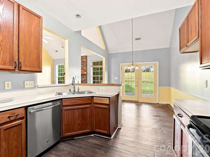 1000 Barbee Farm Drive, Monroe, NC 28110.  MLS# CAR4414823, YatesRealty ID 44773. 