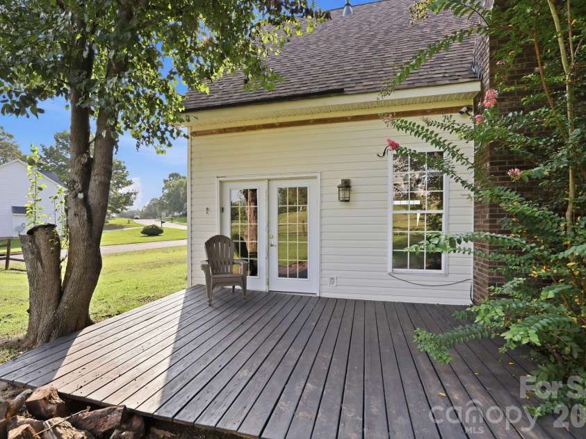 1000 Barbee Farm Drive, Monroe, NC 28110.  MLS# CAR4414823, YatesRealty ID 44773. 