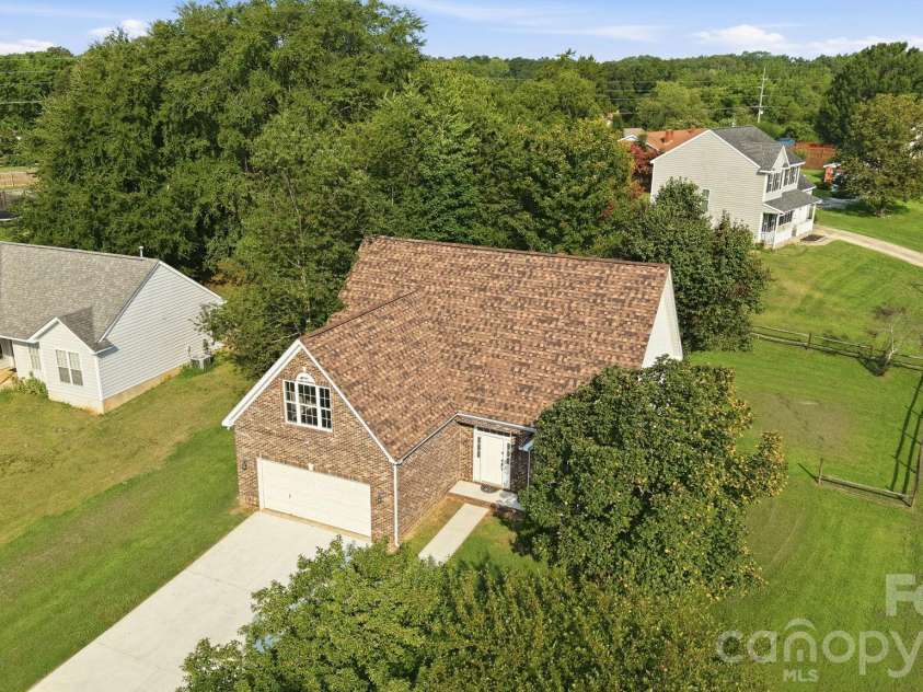 1000 Barbee Farm Drive, Monroe, NC 28110.  MLS# CAR4414823, YatesRealty ID 44773. 