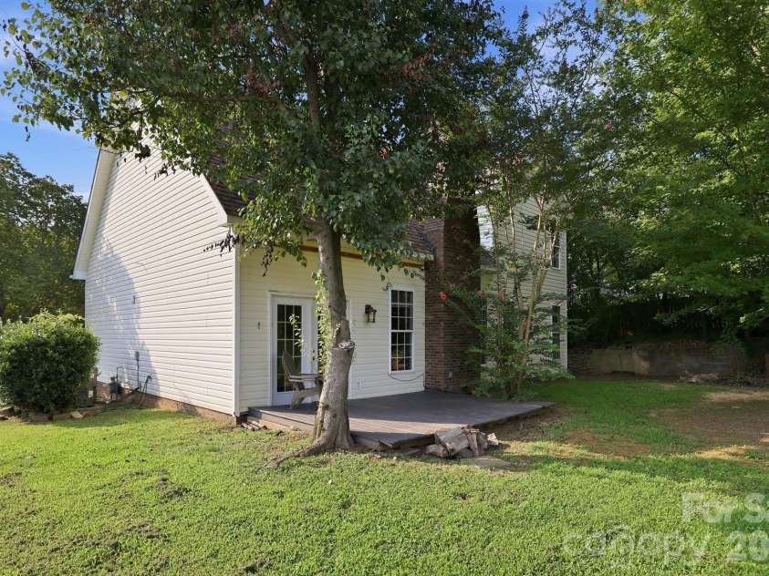 1000 Barbee Farm Drive, Monroe, NC 28110.  MLS# CAR4414823, YatesRealty ID 44773. 
