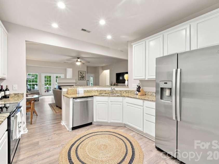 14515 Greenpoint Lane, Huntersville, NC 28078.  MLS# CAR4414914, YatesRealty ID 44774. 
