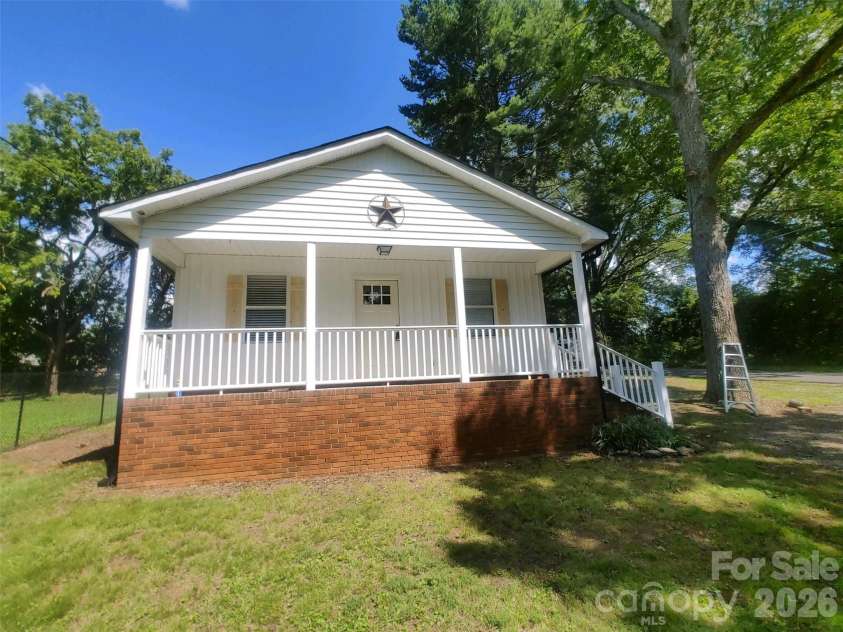 700 Harmon Road, Kings Mountain, NC 28086.  MLS# CAR4412965, YatesRealty ID 44775. 