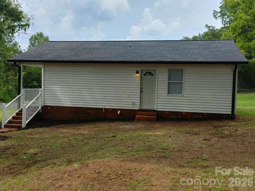 700 Harmon Road, Kings Mountain, NC 28086.  MLS# CAR4412965, YatesRealty ID 44775. 
