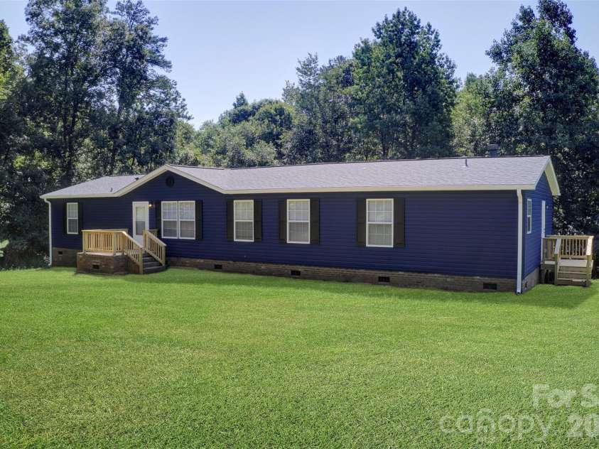 262 Upper Stanley Road, Stanley, NC 28164.  MLS# CAR4413693, YatesRealty ID 44776. 262 Upper Stanley Rdgrass is virtually staged