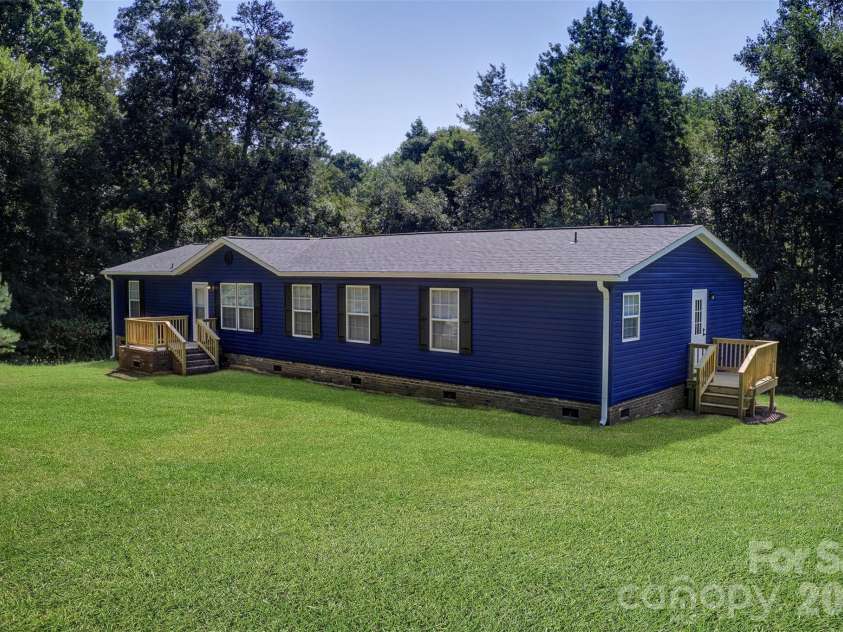 262 Upper Stanley Road, Stanley, NC 28164.  MLS# CAR4413693, YatesRealty ID 44776. Grass is virtually staged-what it could be.