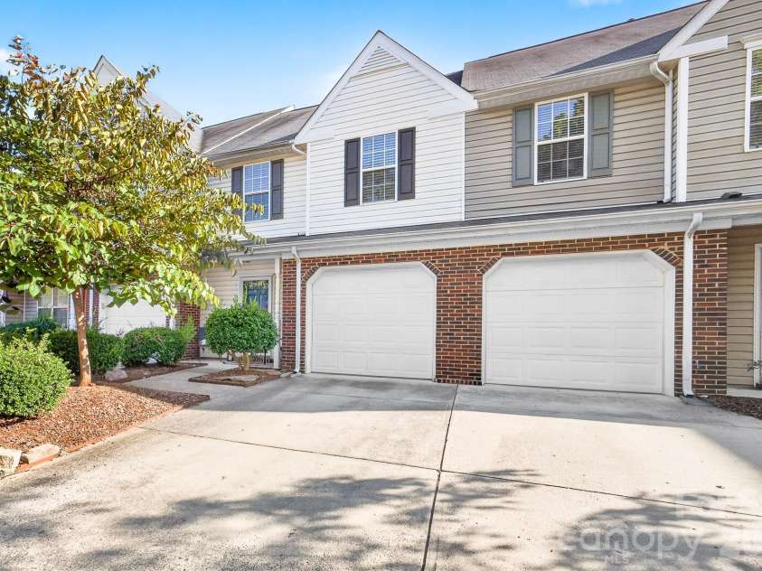 9712 Elizabeth Townes Lane, Charlotte, NC 28277.  MLS# CAR4413149, YatesRealty ID 44778. 