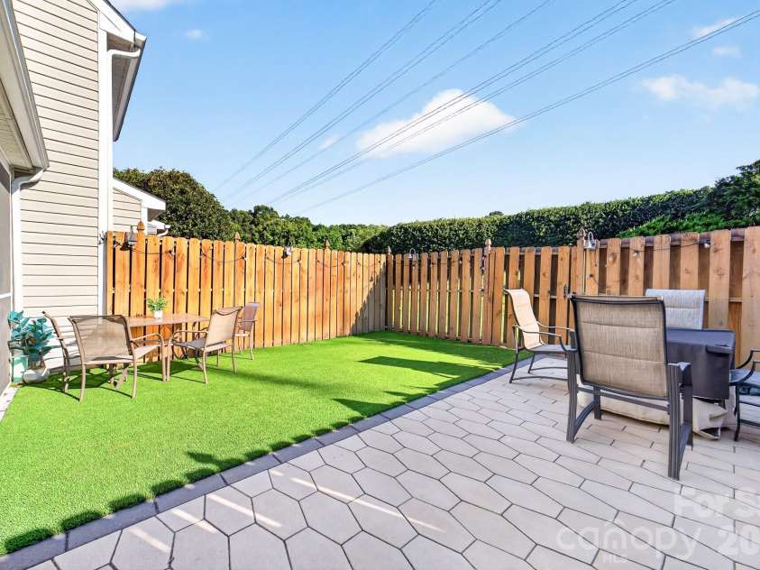 9712 Elizabeth Townes Lane, Charlotte, NC 28277.  MLS# CAR4413149, YatesRealty ID 44778. 