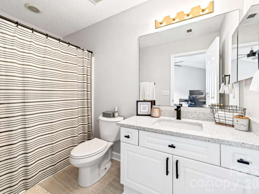 9712 Elizabeth Townes Lane, Charlotte, NC 28277.  MLS# CAR4413149, YatesRealty ID 44778. 
