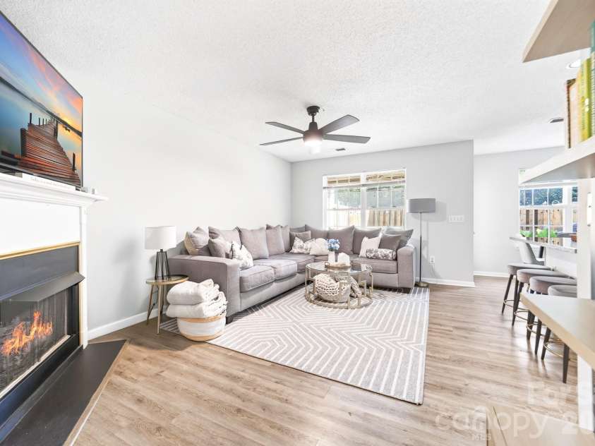 9712 Elizabeth Townes Lane, Charlotte, NC 28277.  MLS# CAR4413149, YatesRealty ID 44778. 