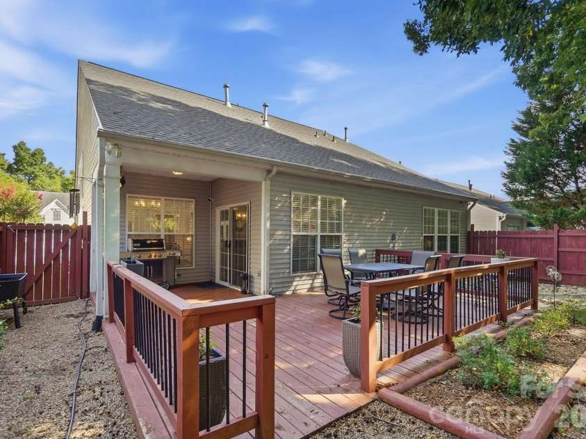 8530 Heron Glen Drive, Charlotte, NC 28269.  MLS# CAR4410893, YatesRealty ID 44779. Extended Deck