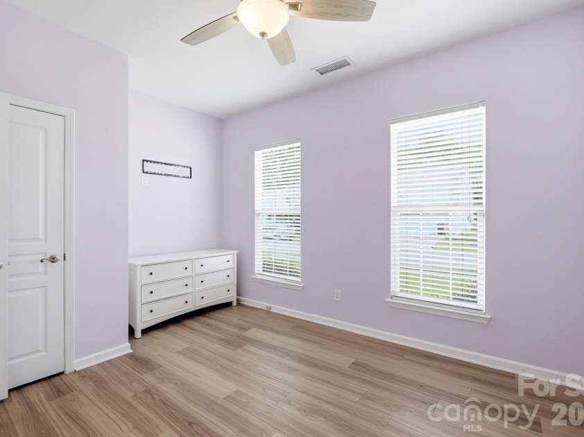 8530 Heron Glen Drive, Charlotte, NC 28269.  MLS# CAR4410893, YatesRealty ID 44779. Front Bedroom