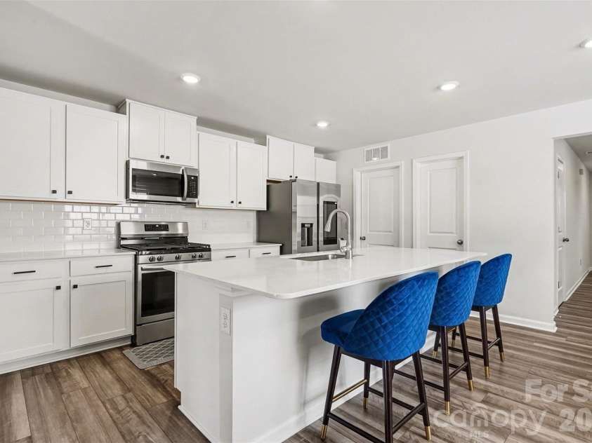 10136 Chatham Run Lane, Charlotte, NC 28262.  MLS# CAR4342699, YatesRealty ID 4478. 