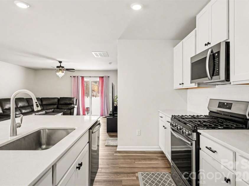 10136 Chatham Run Lane, Charlotte, NC 28262.  MLS# CAR4342699, YatesRealty ID 4478. 