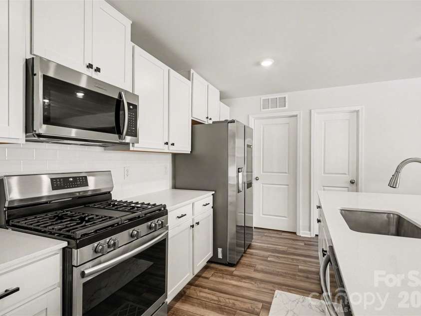 10136 Chatham Run Lane, Charlotte, NC 28262.  MLS# CAR4342699, YatesRealty ID 4478. 