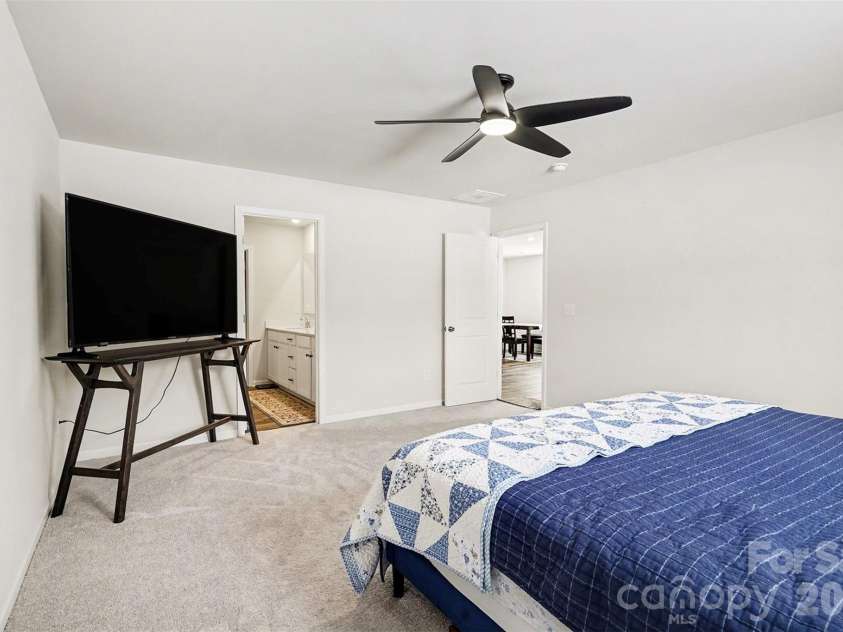 10136 Chatham Run Lane, Charlotte, NC 28262.  MLS# CAR4342699, YatesRealty ID 4478. 