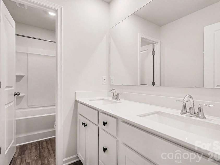 10136 Chatham Run Lane, Charlotte, NC 28262.  MLS# CAR4342699, YatesRealty ID 4478. 