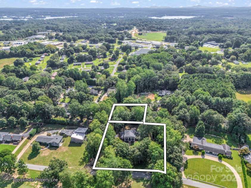 320 Country Club Acres None, Shelby, NC 28150.  MLS# CAR4298771, YatesRealty ID 4478. 