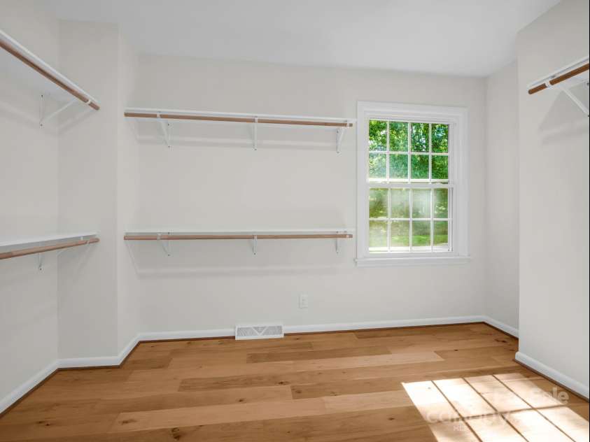 320 Country Club Acres None, Shelby, NC 28150.  MLS# CAR4298771, YatesRealty ID 4478. Primary WIC