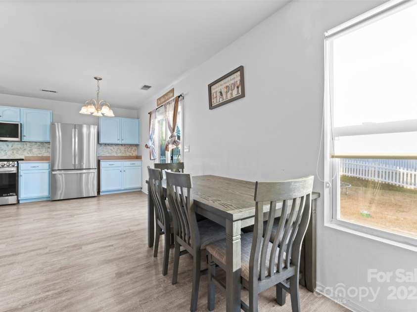 9321 Bayview Parkway, Charlotte, NC 28216.  MLS# CAR4211715, YatesRealty ID 4478. 