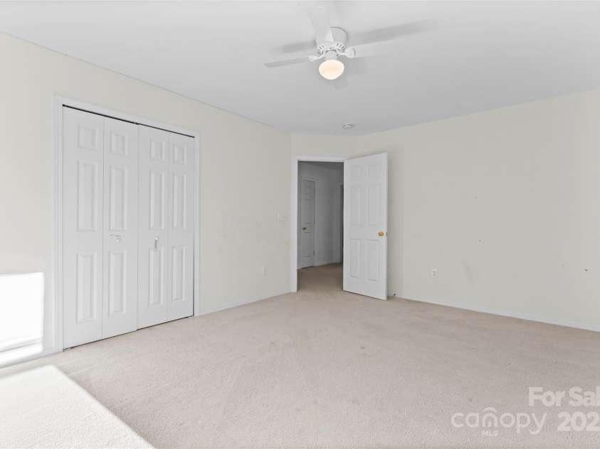 9321 Bayview Parkway, Charlotte, NC 28216.  MLS# CAR4211715, YatesRealty ID 4478. 