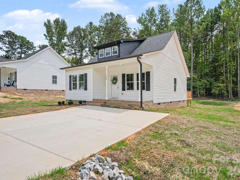 749 Jack Street, Kannapolis, NC 28081.  MLS# CAR4405796, YatesRealty ID 44780. 749 Jack St!
