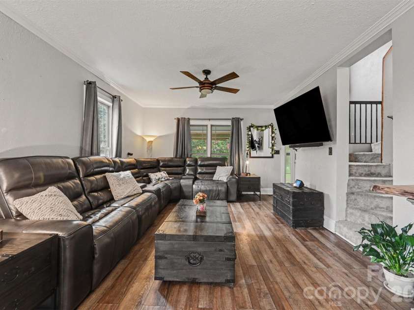 106 Guffey Road, Cherryville, NC 28021.  MLS# CAR4414816, YatesRealty ID 44781. 
