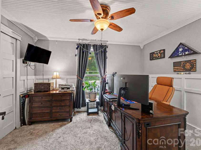 106 Guffey Road, Cherryville, NC 28021.  MLS# CAR4414816, YatesRealty ID 44781. 