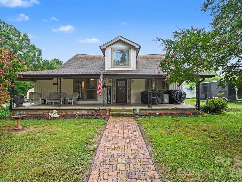 106 Guffey Road, Cherryville, NC 28021.  MLS# CAR4414816, YatesRealty ID 44781. 