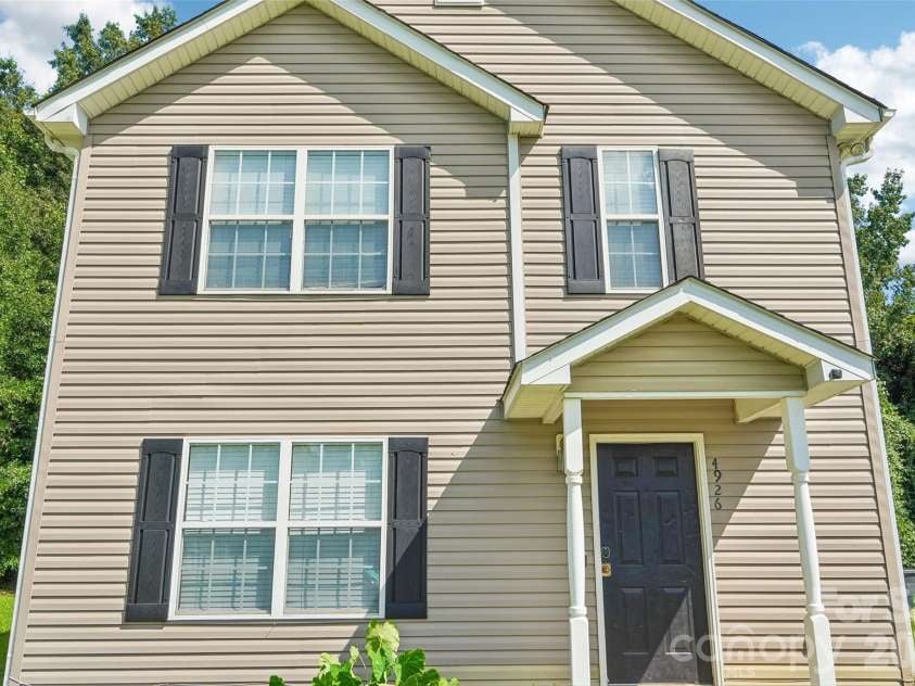4926 Elizabeth Road, Charlotte, NC 28269.  MLS# CAR4415121, YatesRealty ID 44782. 