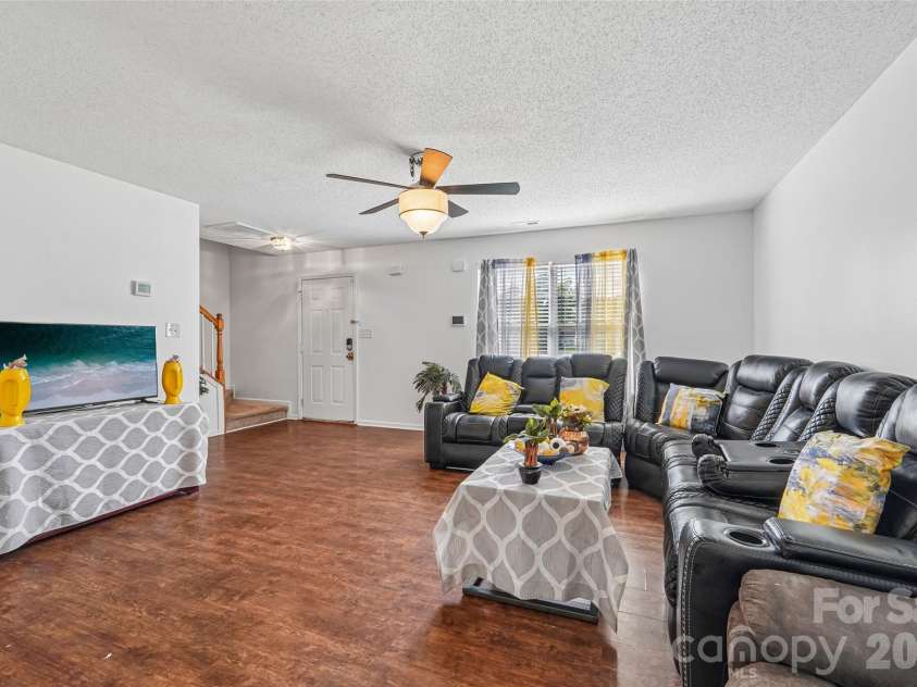 4926 Elizabeth Road, Charlotte, NC 28269.  MLS# CAR4415121, YatesRealty ID 44782. 