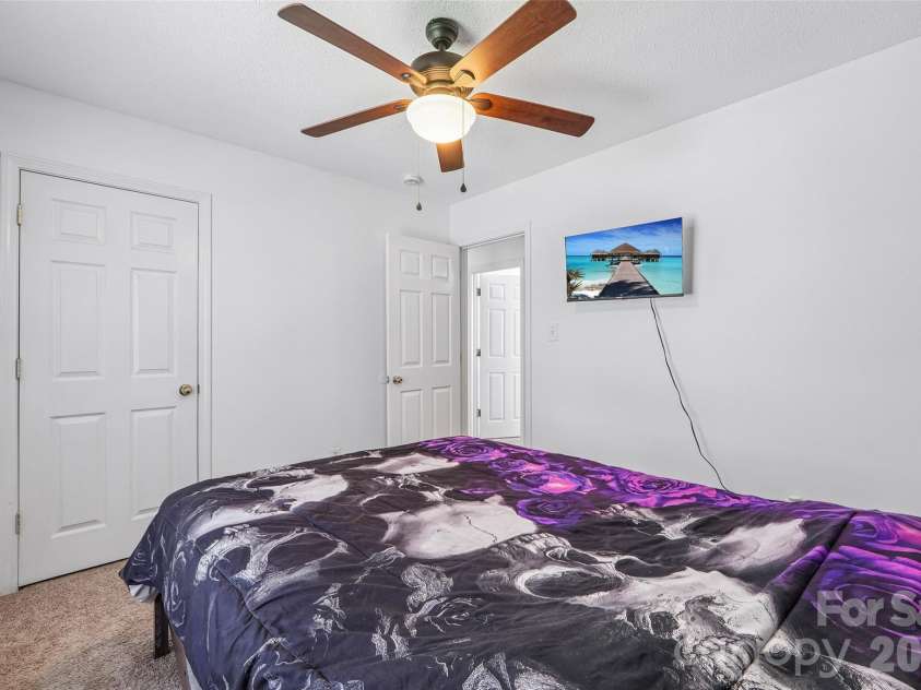 4926 Elizabeth Road, Charlotte, NC 28269.  MLS# CAR4415121, YatesRealty ID 44782. 