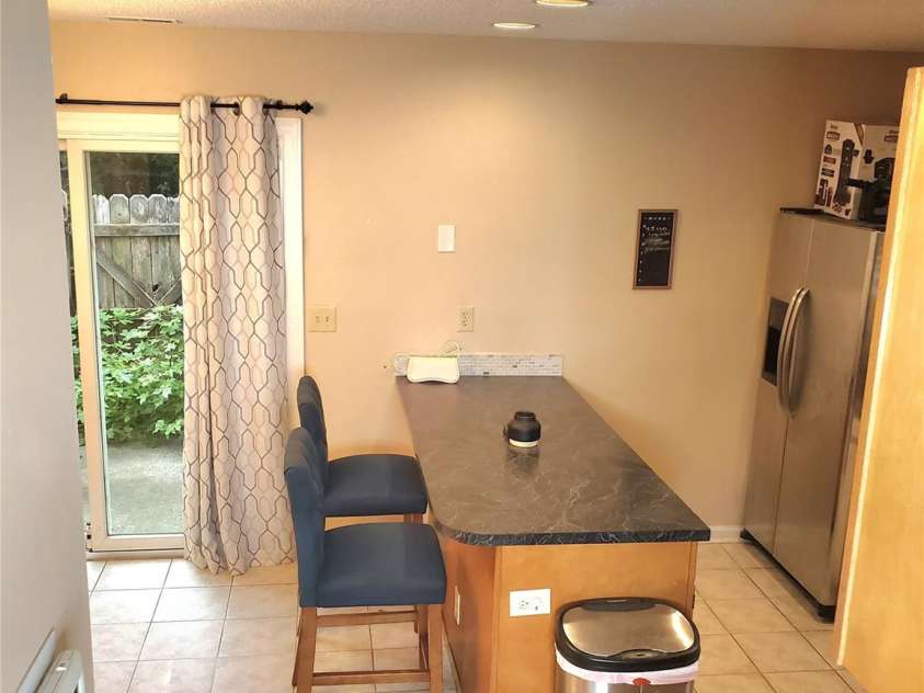 3840 Mosscroft Lane, Charlotte, NC 28215.  MLS# CAR4415146, YatesRealty ID 44783. 