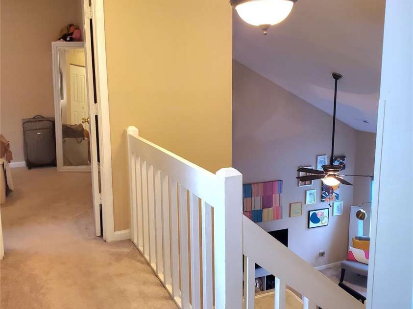 3840 Mosscroft Lane, Charlotte, NC 28215.  MLS# CAR4415146, YatesRealty ID 44783. 