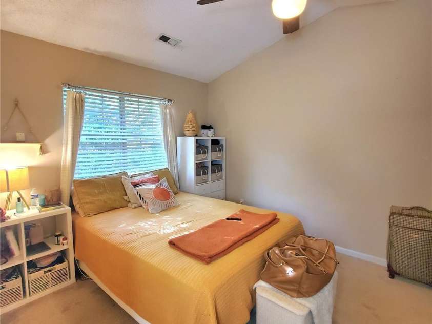 3840 Mosscroft Lane, Charlotte, NC 28215.  MLS# CAR4415146, YatesRealty ID 44783. Bed 2