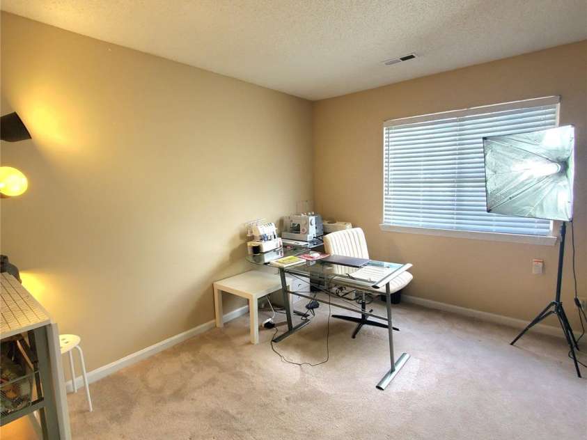 3840 Mosscroft Lane, Charlotte, NC 28215.  MLS# CAR4415146, YatesRealty ID 44783. Bedrrom 3