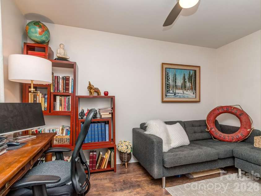 1052 Churchill Downs Court, Charlotte, NC 28211.  MLS# CAR4414268, YatesRealty ID 44784. Bedroom #2