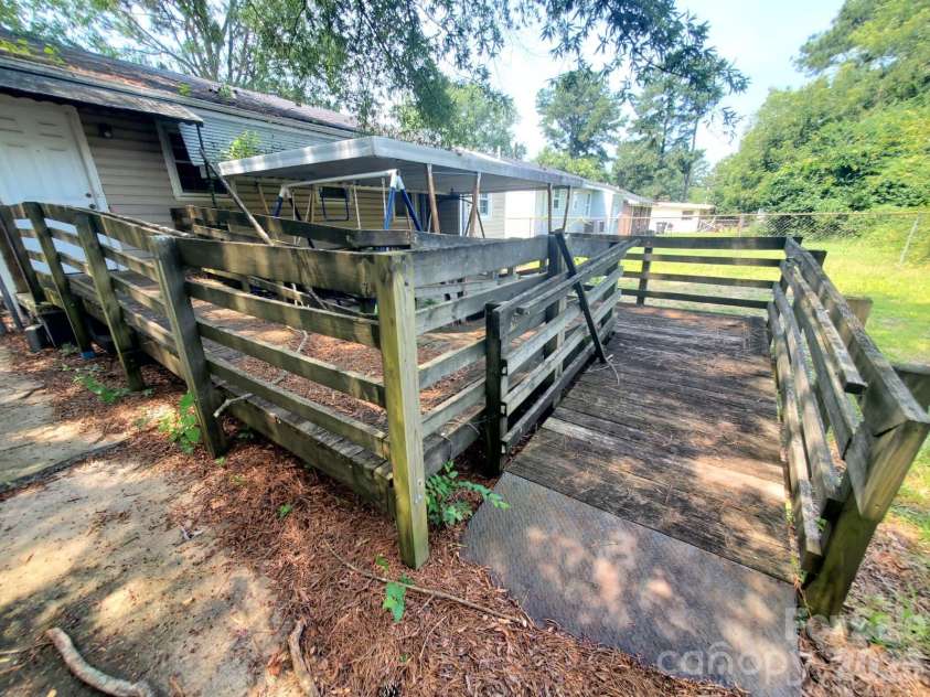 416 Henry Street, Rocky Mount, NC 27803.  MLS# CAR4413843, YatesRealty ID 44787. 