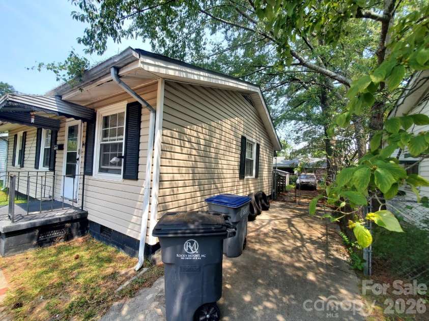 416 Henry Street, Rocky Mount, NC 27803.  MLS# CAR4413843, YatesRealty ID 44787. 