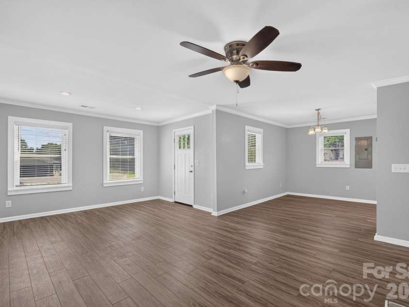 713 Wilmont Street, Lenoir, NC 28645.  MLS# CAR4413917, YatesRealty ID 44788. 