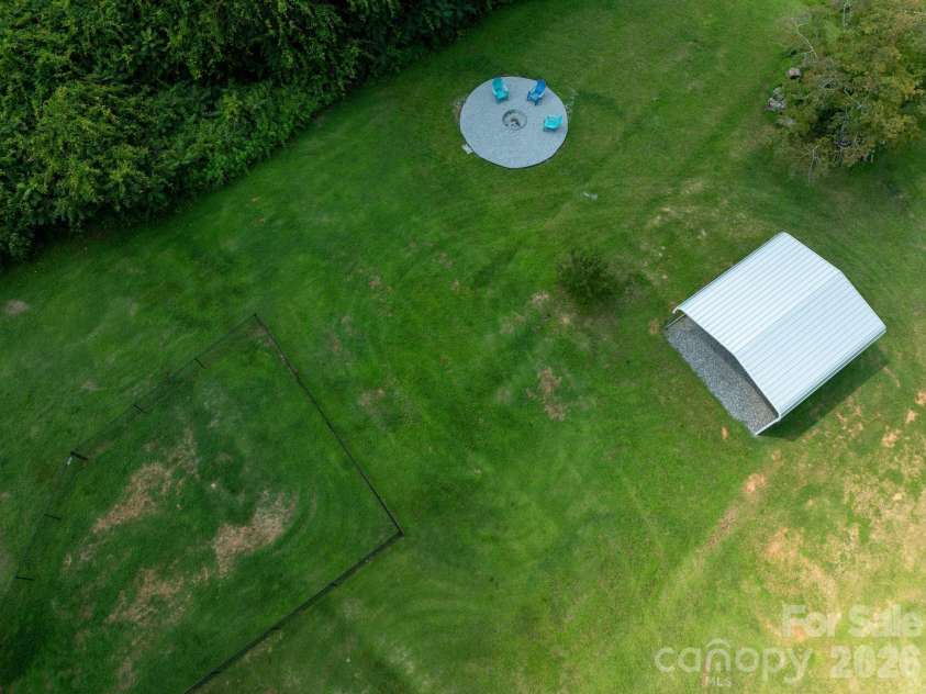 713 Wilmont Street, Lenoir, NC 28645.  MLS# CAR4413917, YatesRealty ID 44788. 