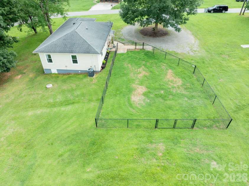713 Wilmont Street, Lenoir, NC 28645.  MLS# CAR4413917, YatesRealty ID 44788. 
