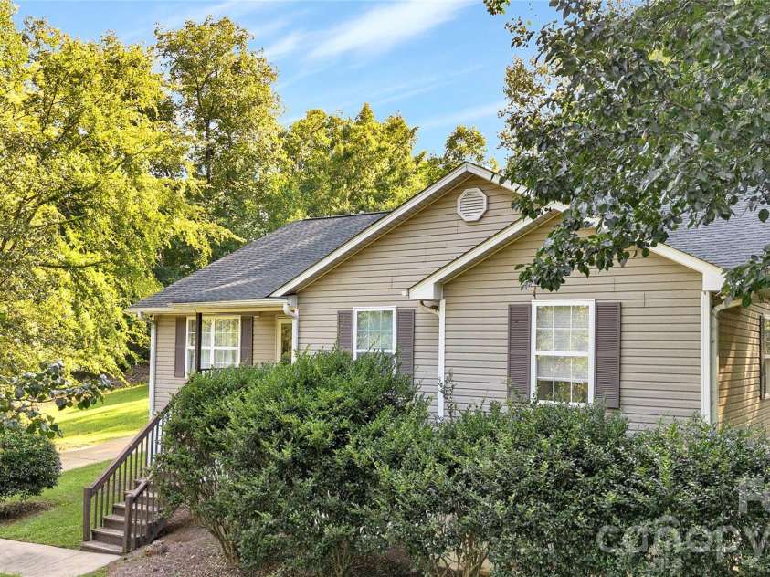 1636 Cedar Terrace Drive, Lancaster, SC 29720.  MLS# CAR4414700, YatesRealty ID 44789. 