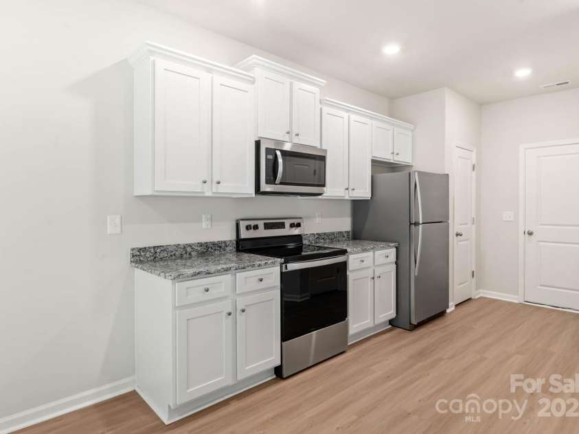 3270 Maple Ridge Drive, Gastonia, NC 28052.  MLS# CAR4221594, YatesRealty ID 4479. 