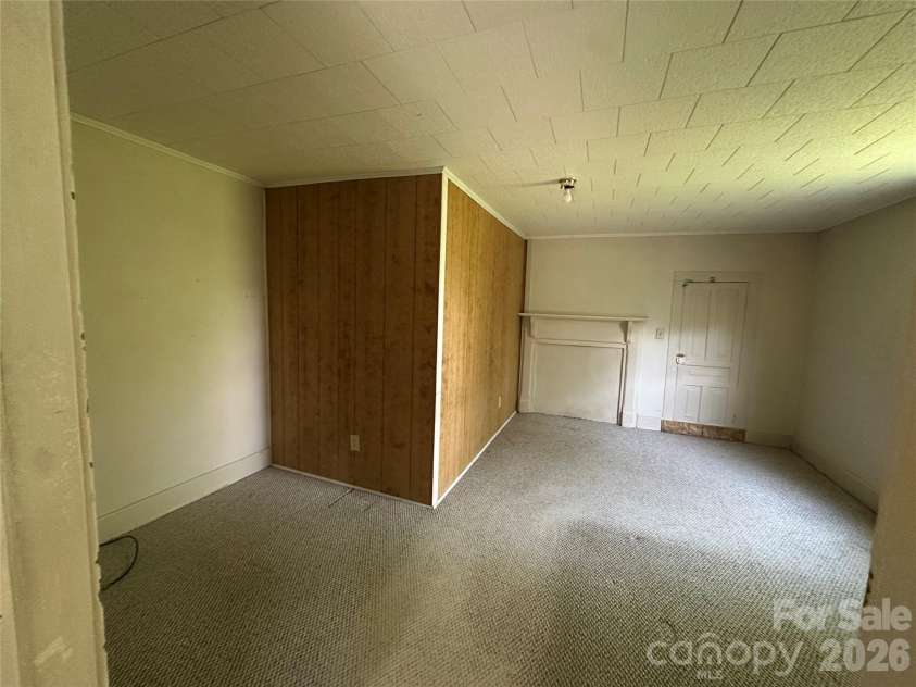 410 Modena Street, Gastonia, NC 28054.  MLS# CAR4415207, YatesRealty ID 44791. 