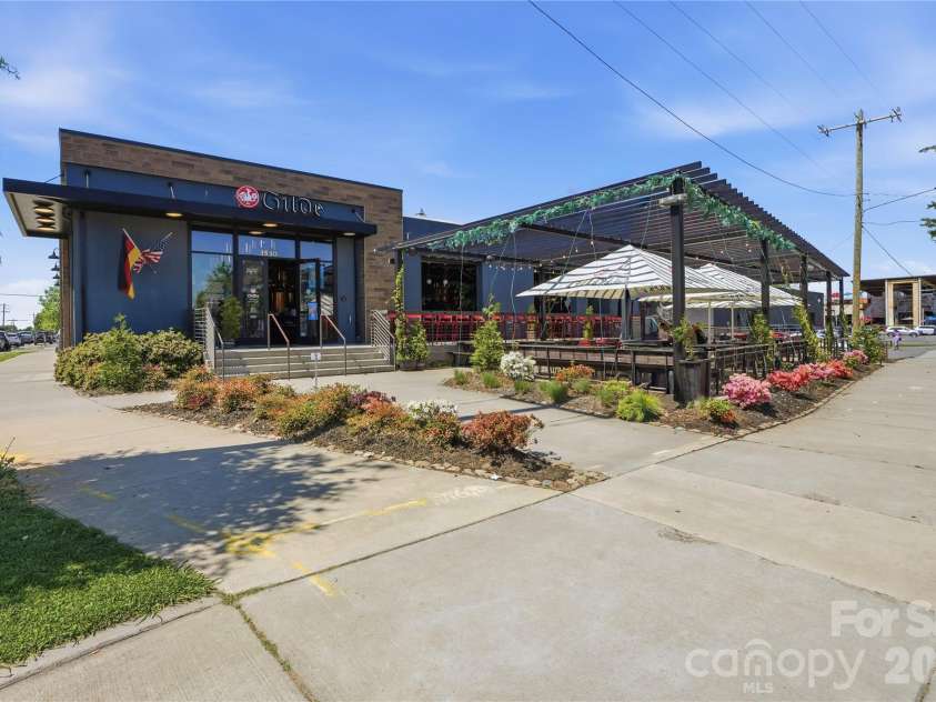 3716 Tryon Street, Charlotte, NC 28217.  MLS# CAR4414893, YatesRealty ID 44792. 